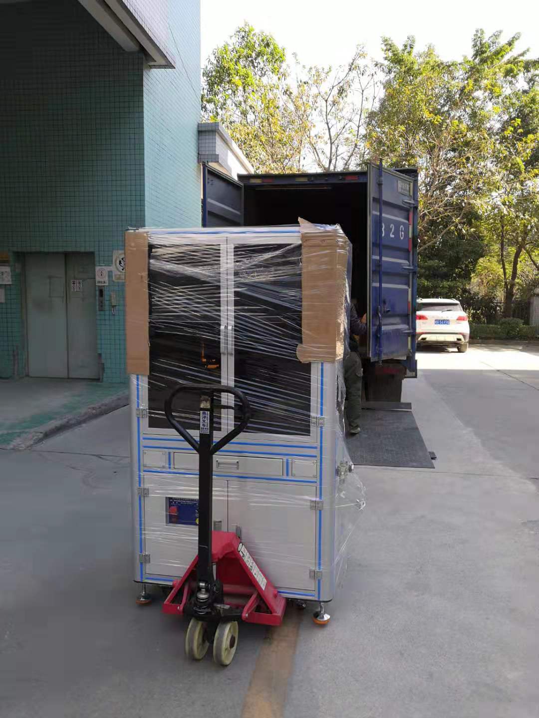  廣東深圳螺帽光學(xué)篩選機的特點-螺絲篩選機-深圳威斯特姆